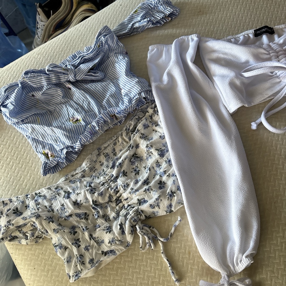 Off the shoulder crop top bundles!